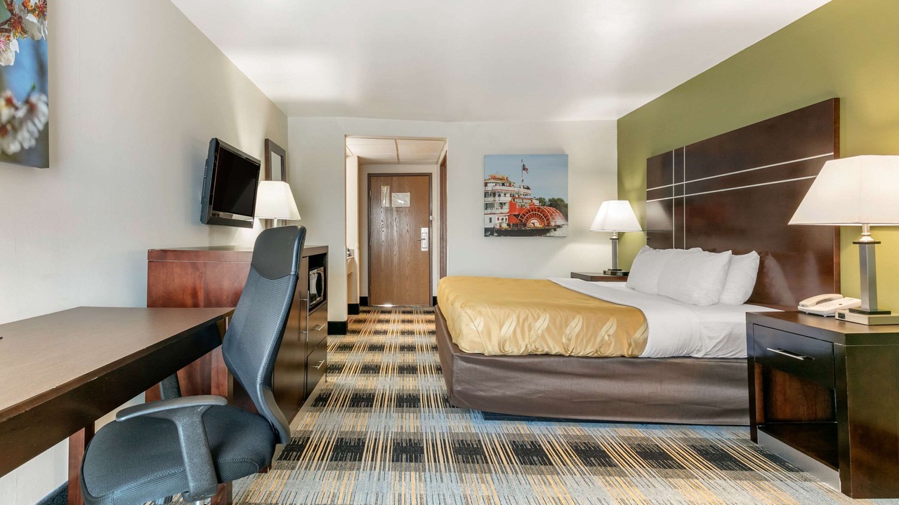 Photo of Bedroom in Cape Girardeau