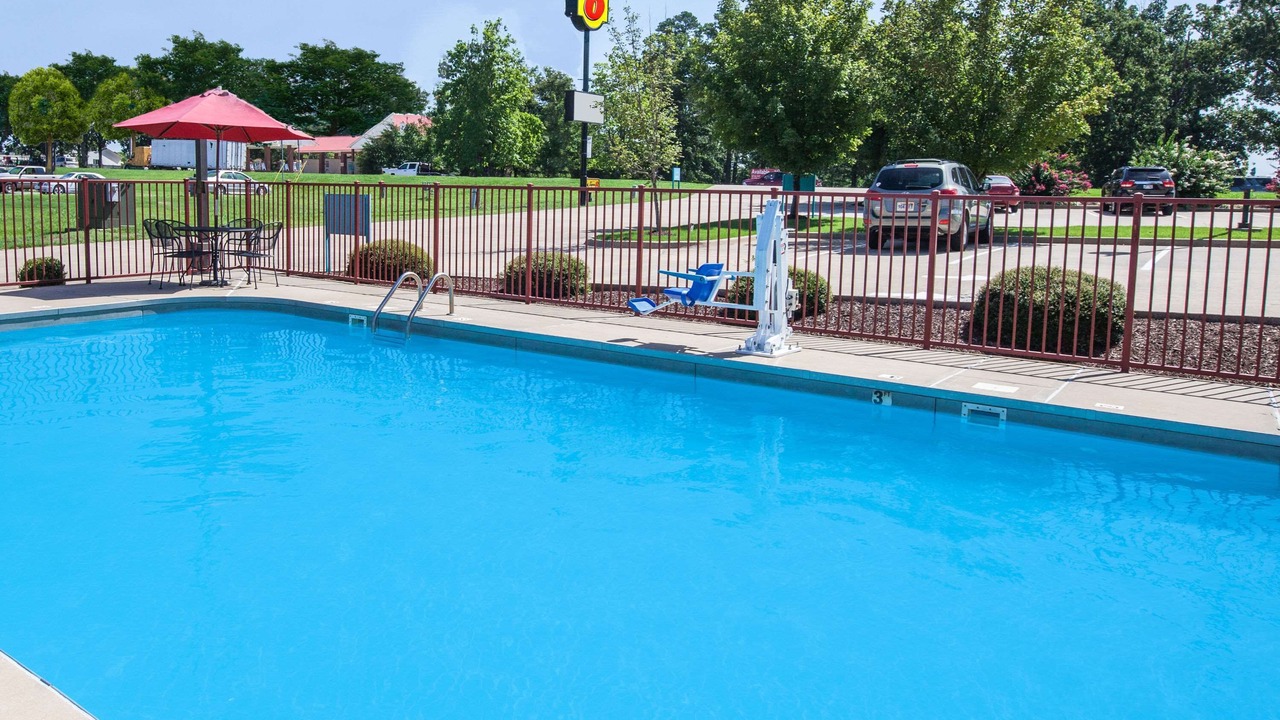 Photo of Outdoor in Clinton