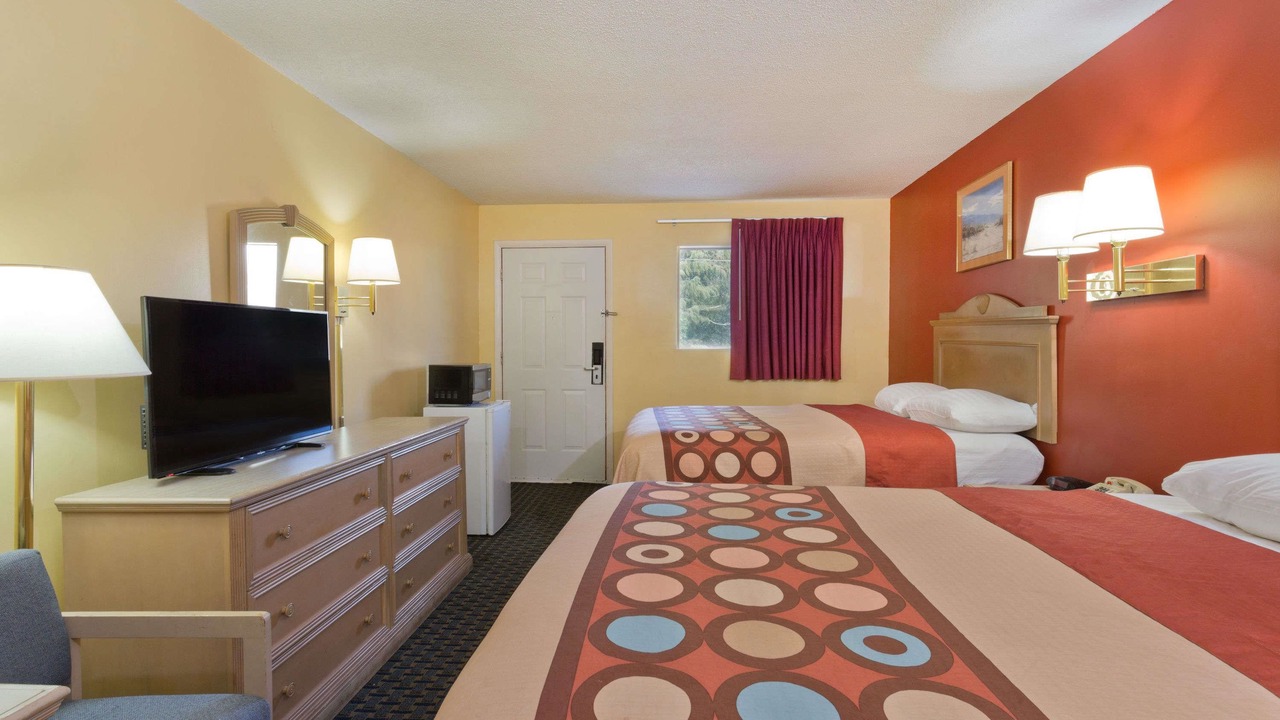 Photo of Bedroom in Chipley