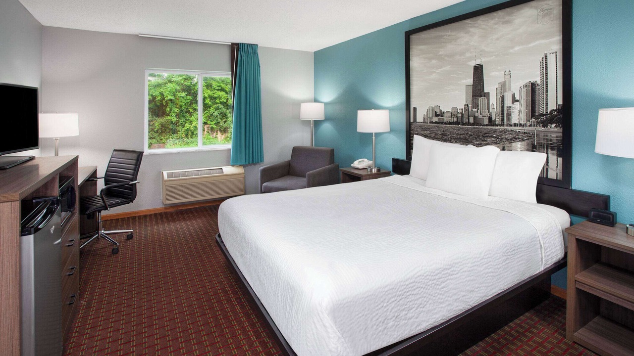 Photo of Bedroom in McHenry