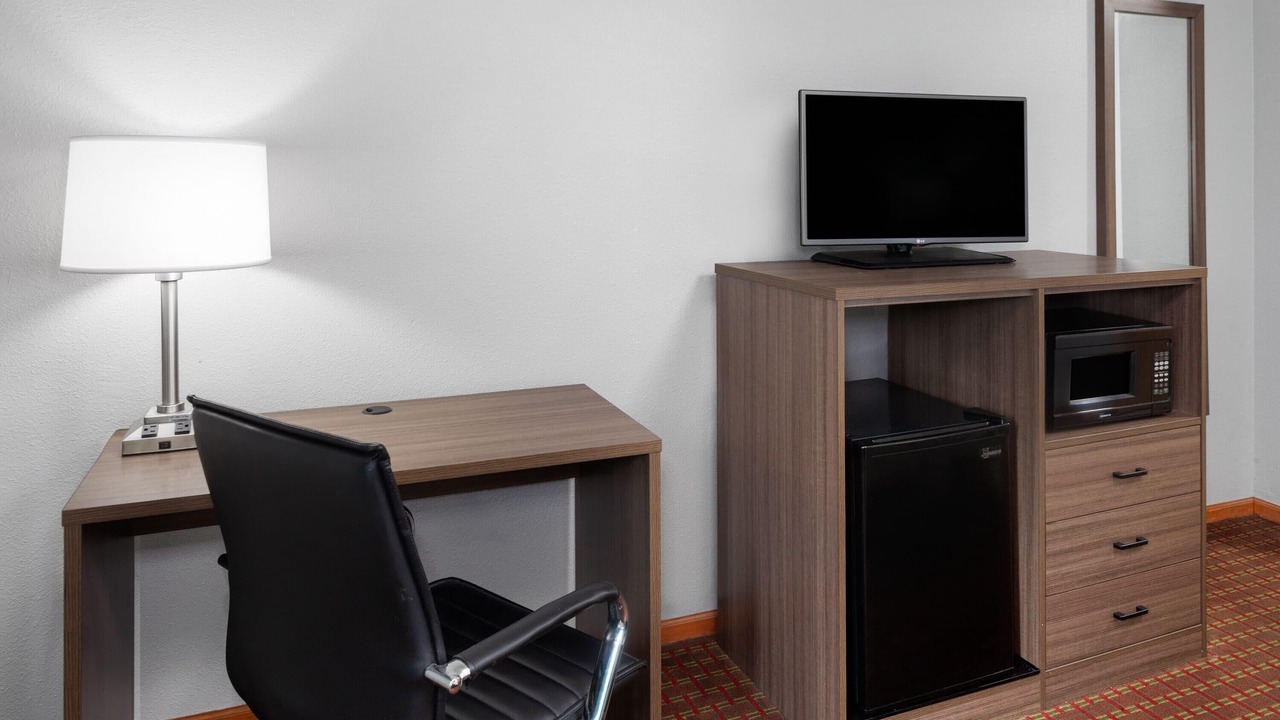 Photo of Bedroom in McHenry