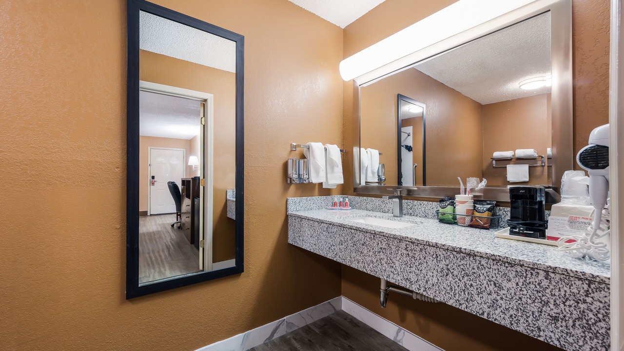 Photo of Bathroom in Selmer