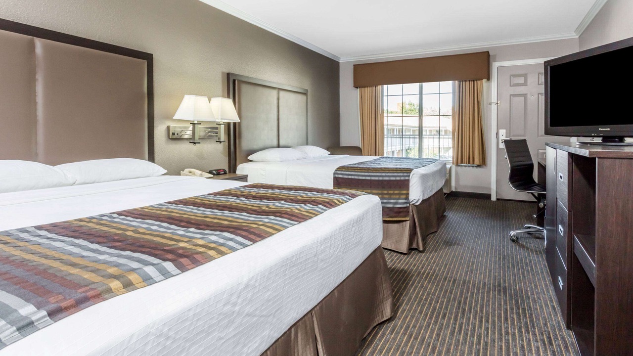 Photo of Bedroom in Shoreline West