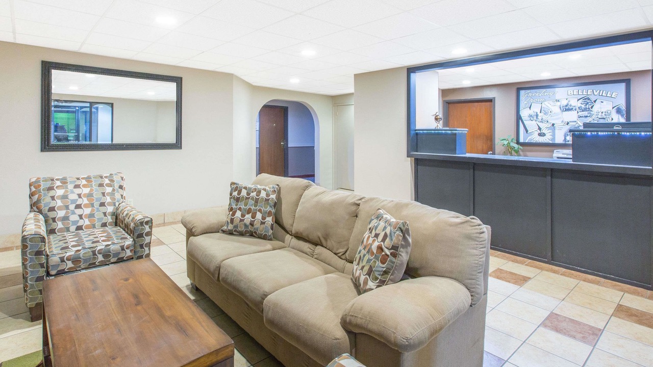 Photo of Livingroom in Belleville