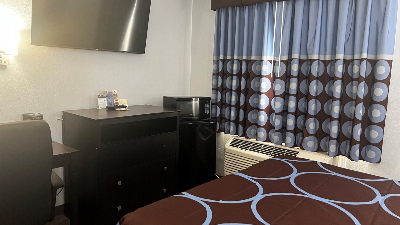 Photo of Bedroom in Cleveland