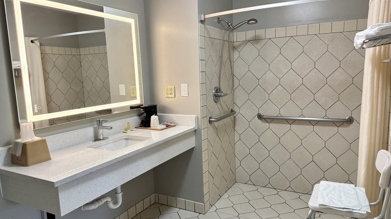 Photo of Bathroom in Fort Oglethorpe