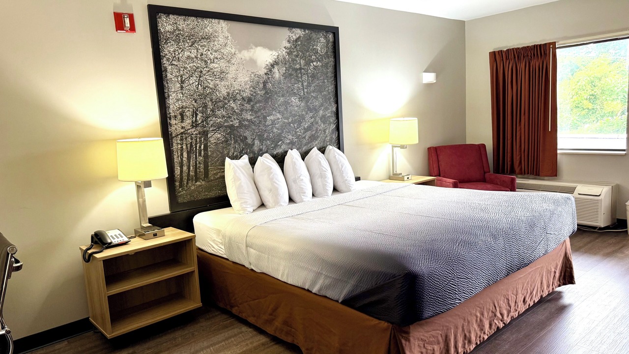 Photo of Bedroom in Fort Oglethorpe