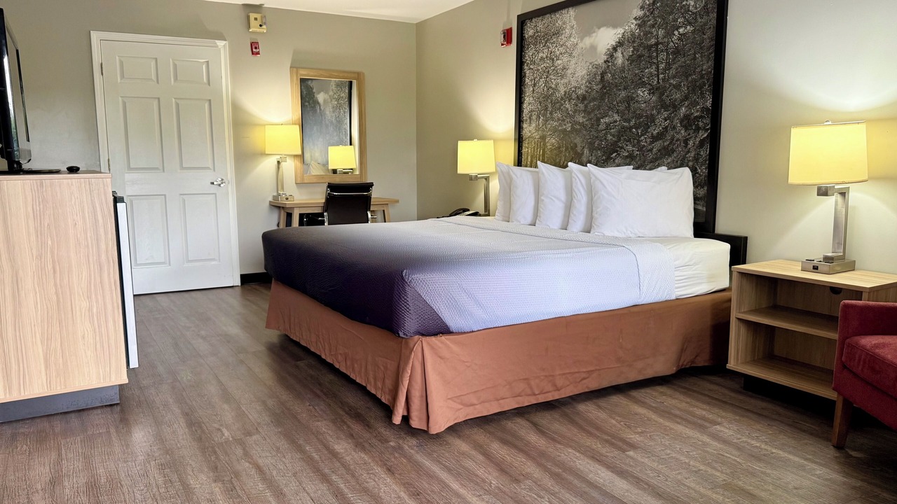 Photo of Bedroom in Fort Oglethorpe