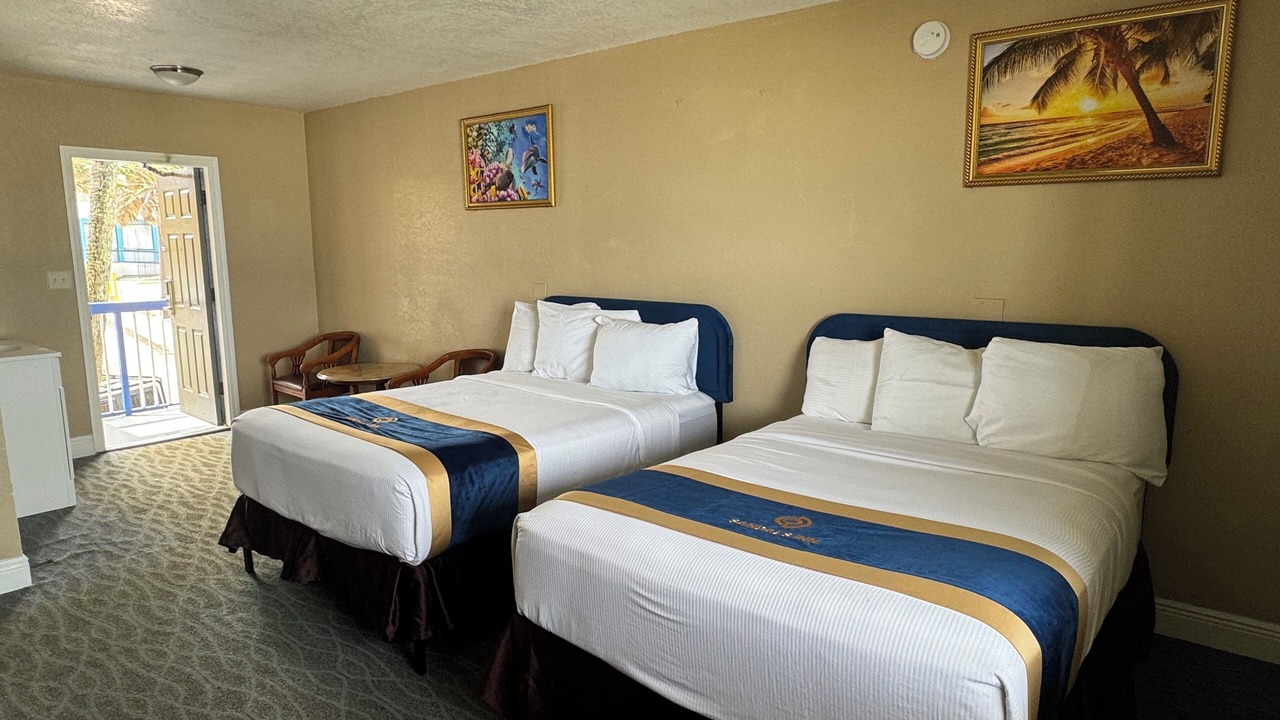 Photo of Bathroom in Rogers Seabreeze