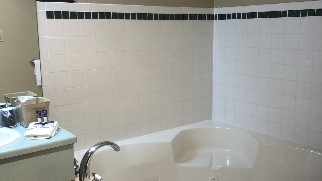 Photo of Bathroom in Onawa