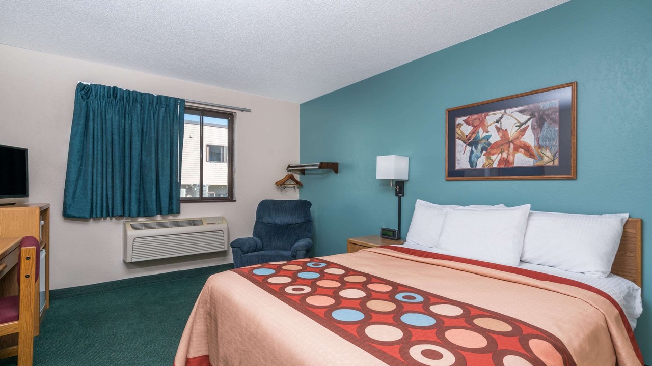 Photo of Bedroom in Brainerd