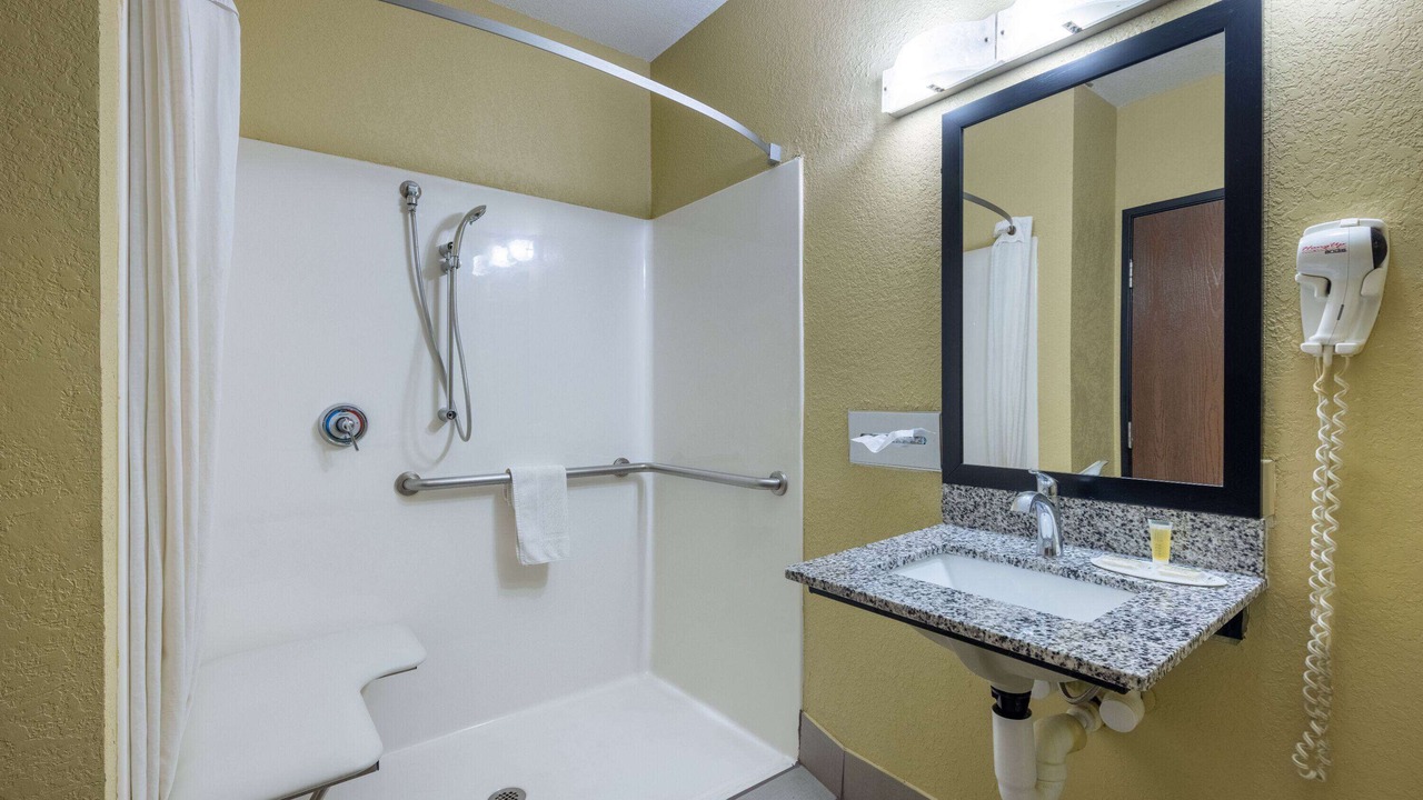 Photo of Bathroom in Nixa