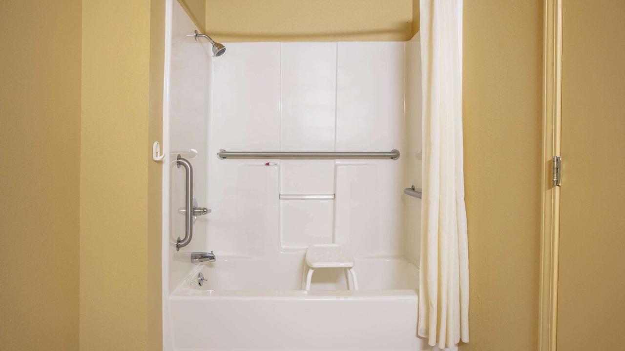 Photo of Bathroom in Vinita