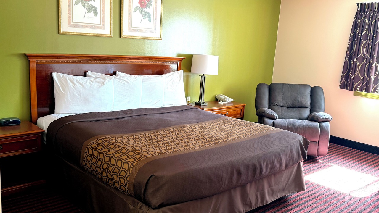 Photo of Bedroom in Cadillac