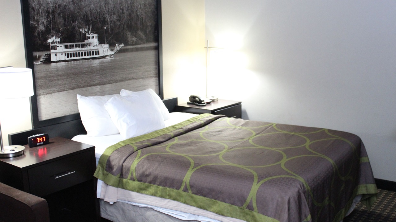 Photo of Bedroom in Clear Lake