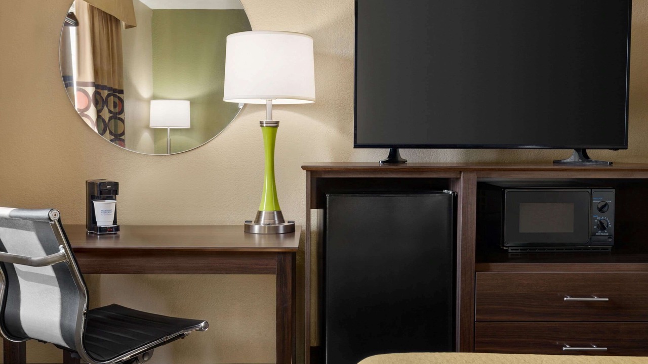 Photo of Bedroom in Miner