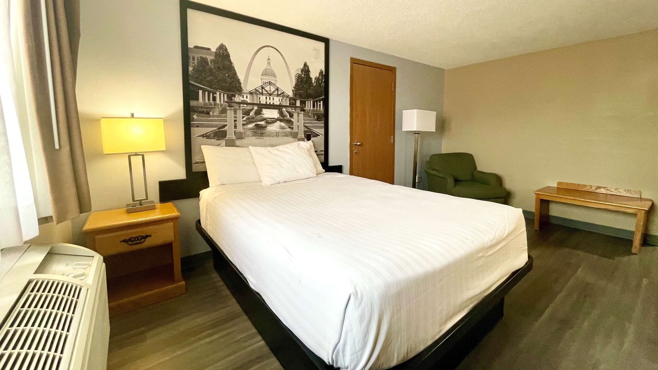 Photo of Bedroom in St. Clair