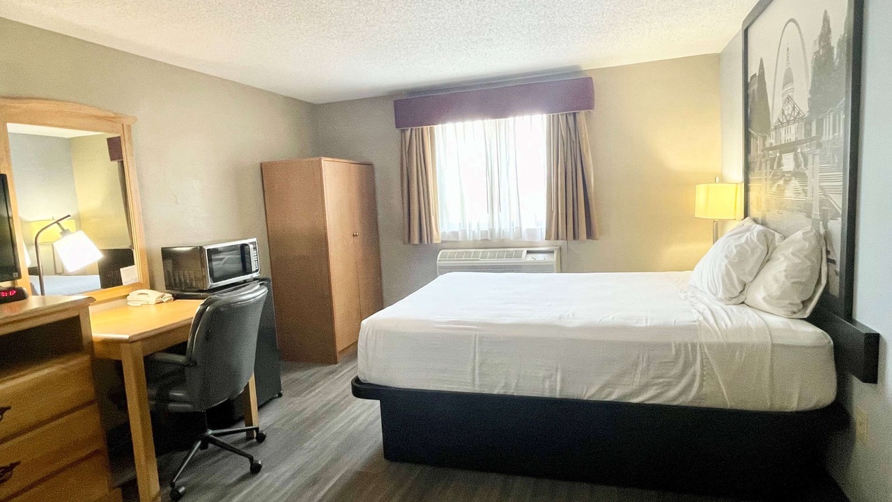 Photo of Bedroom in St. Clair