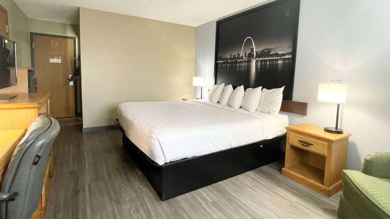 Photo of Bedroom in St. Clair