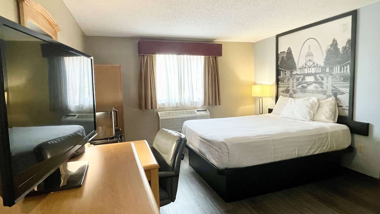 Photo of Bedroom in St. Clair