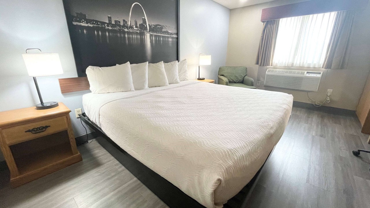 Photo of Bedroom in St. Clair