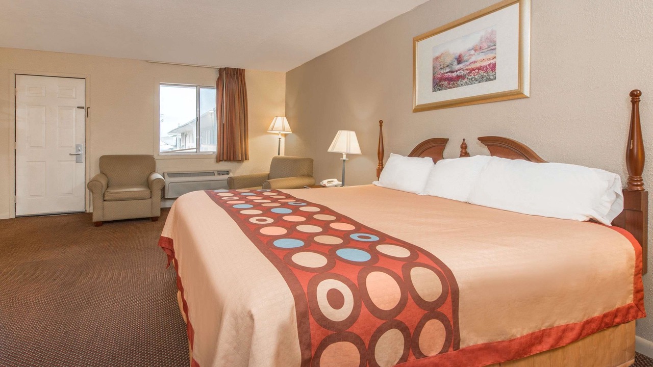 Photo of Bedroom in Centerville