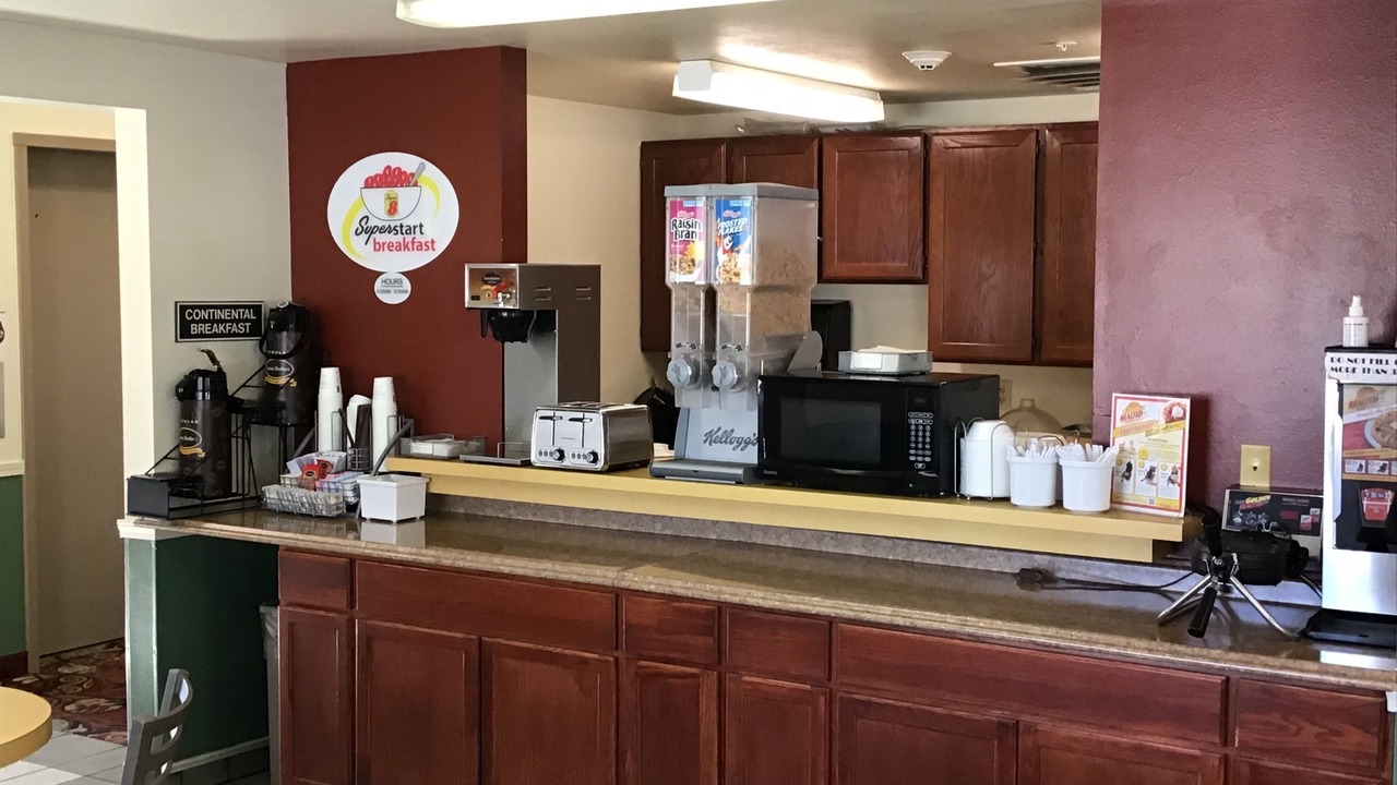 Photo of Others in Salmon