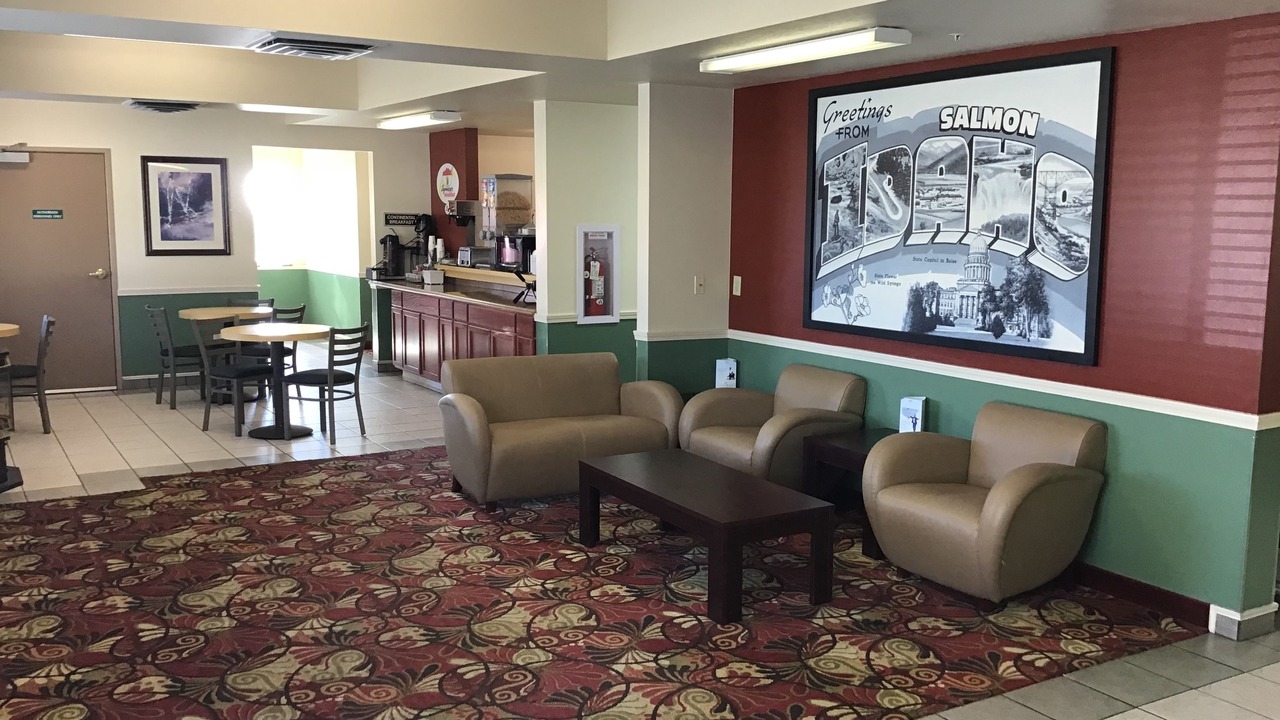 Photo of Others in Salmon