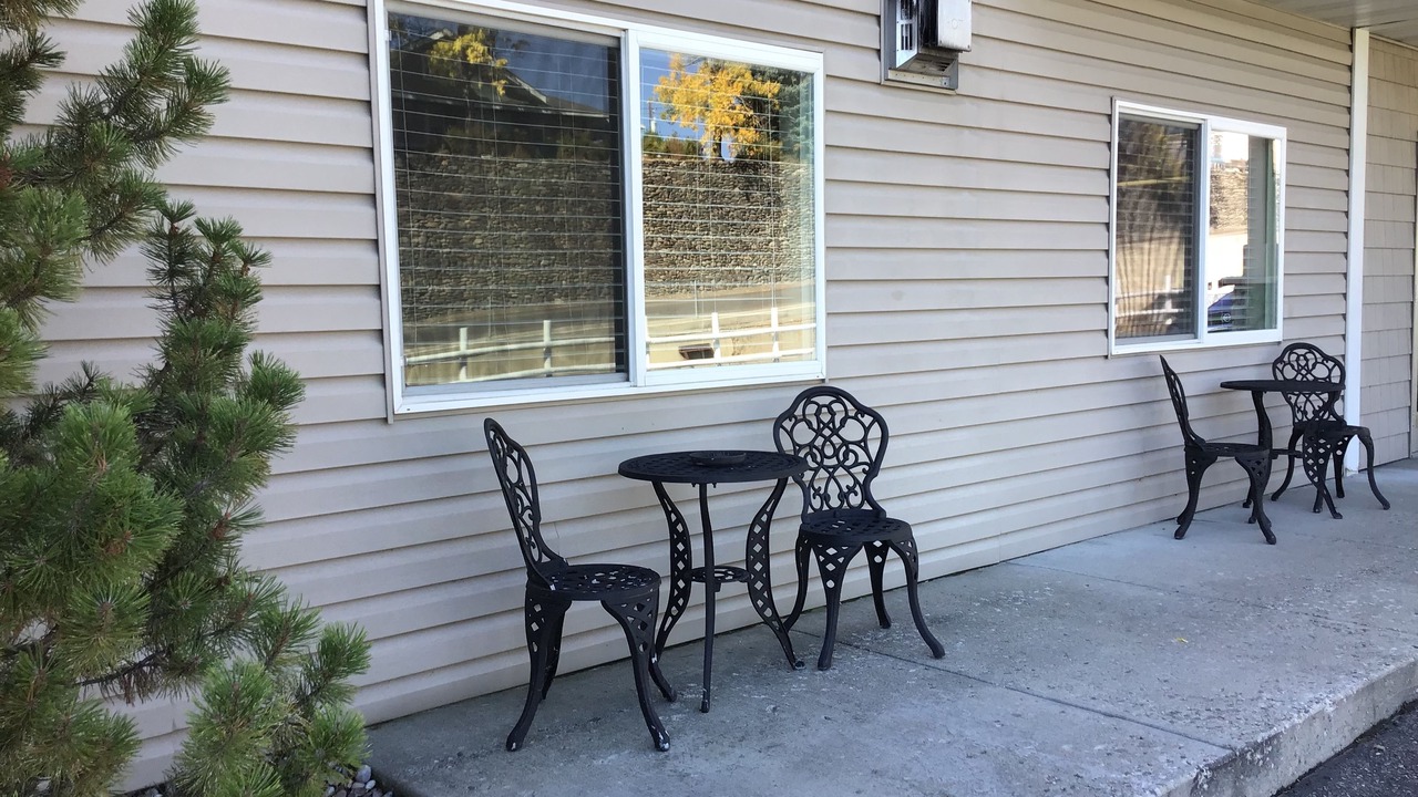 Photo of Outdoor in Salmon