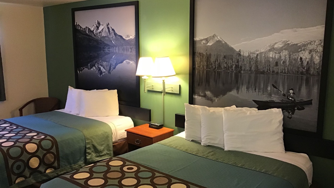 Photo of Bedroom in Salmon