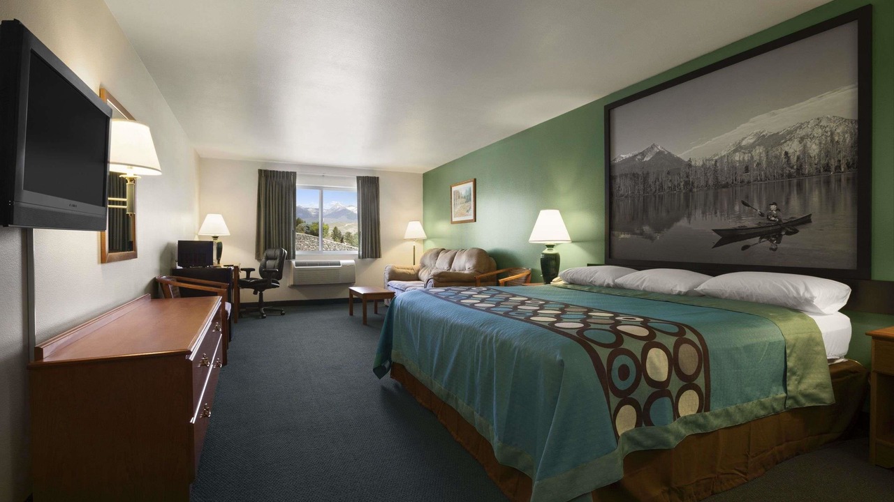 Photo of Bedroom in Salmon