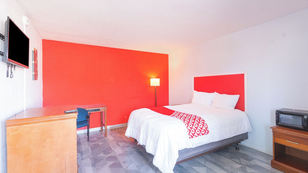 Photo of Bedroom in South Main