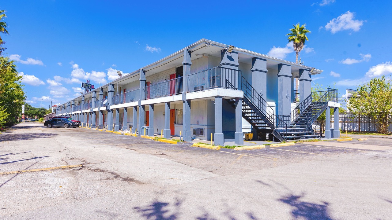 Photo of Outdoor in South Main