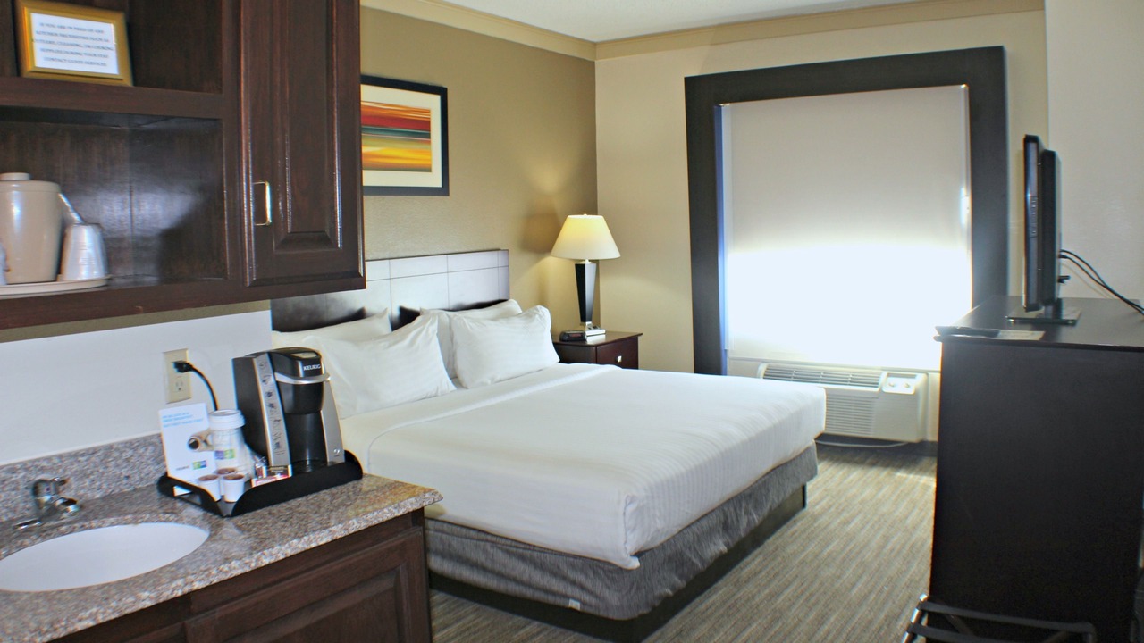 Photo of Bedroom in Plainview