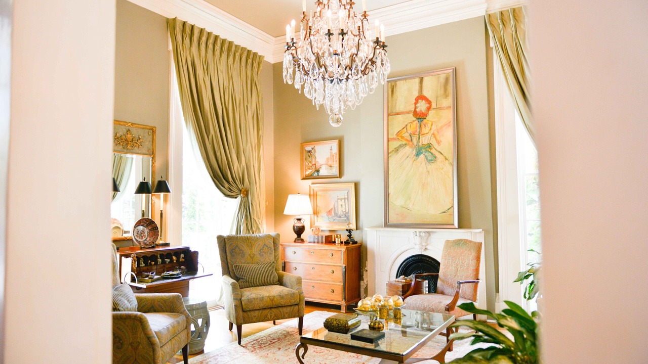 Photo of Livingroom in Lower Garden District