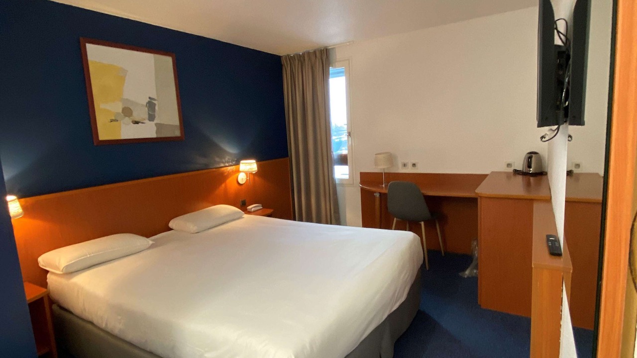 Photo of Bedroom in Evreux