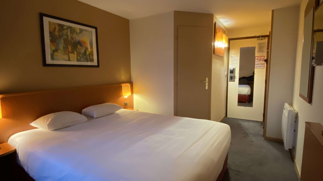 Photo of Bedroom in Evreux