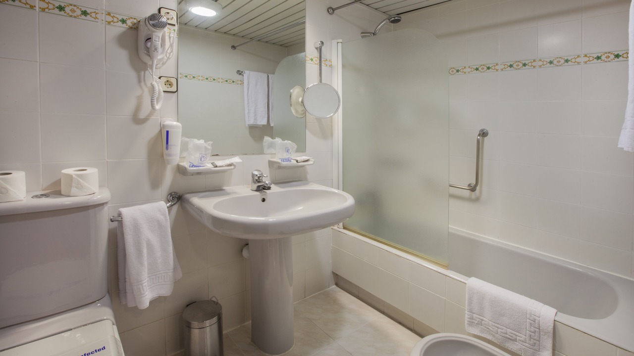 Photo of Bathroom in San Lorenzo de El Escorial