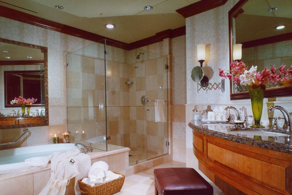 Photo of Bathroom in Pleasanton