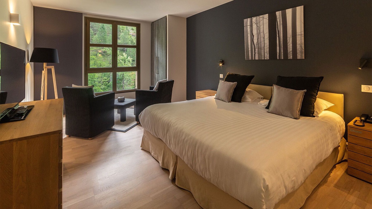 Photo of Bedroom in Mostuejouls