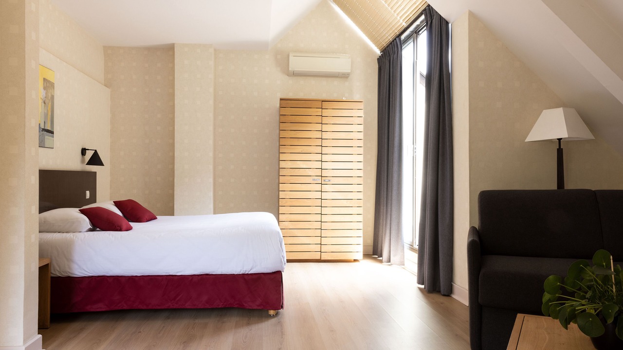 Photo of Bedroom in Mostuejouls