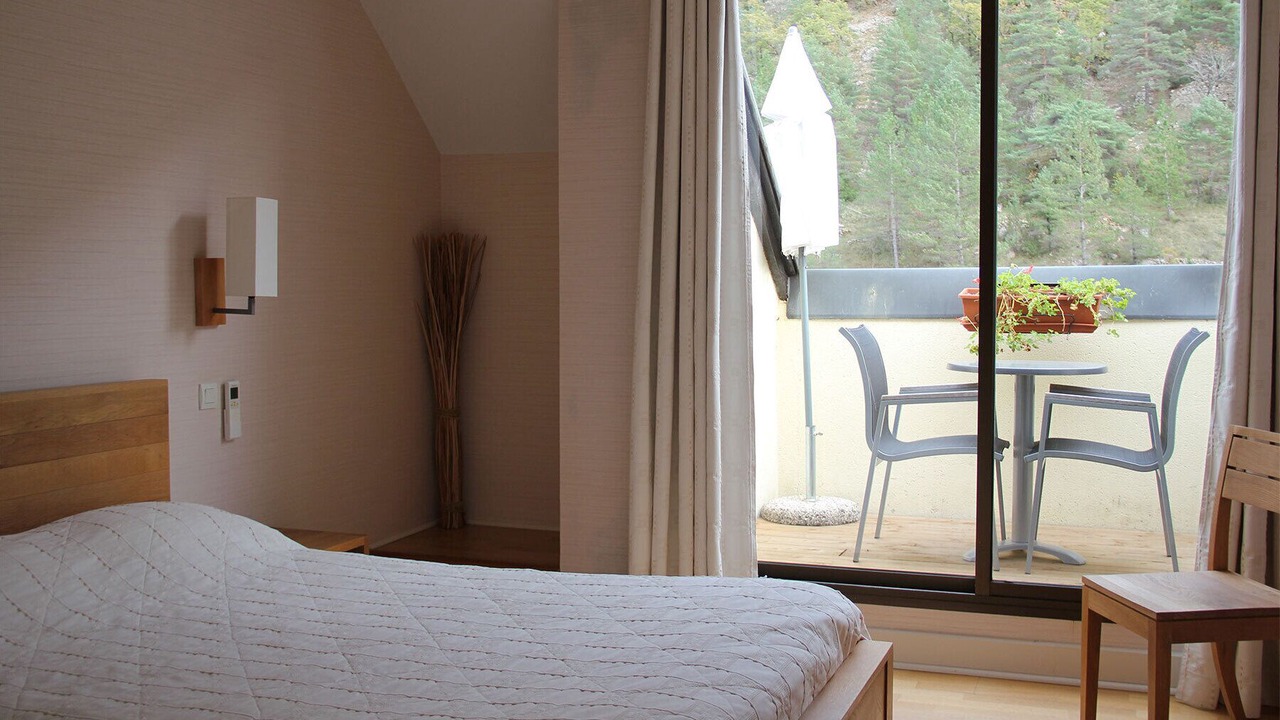 Photo of Bedroom in Mostuejouls