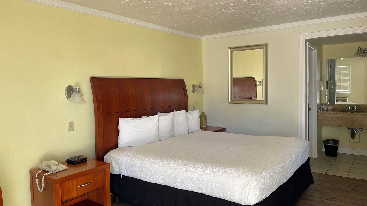 Photo of Bedroom in Willits