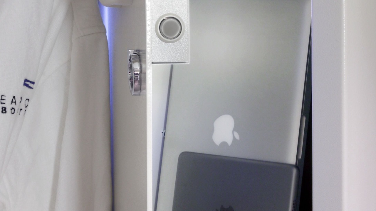 Photo of Bedroom in Seaport District