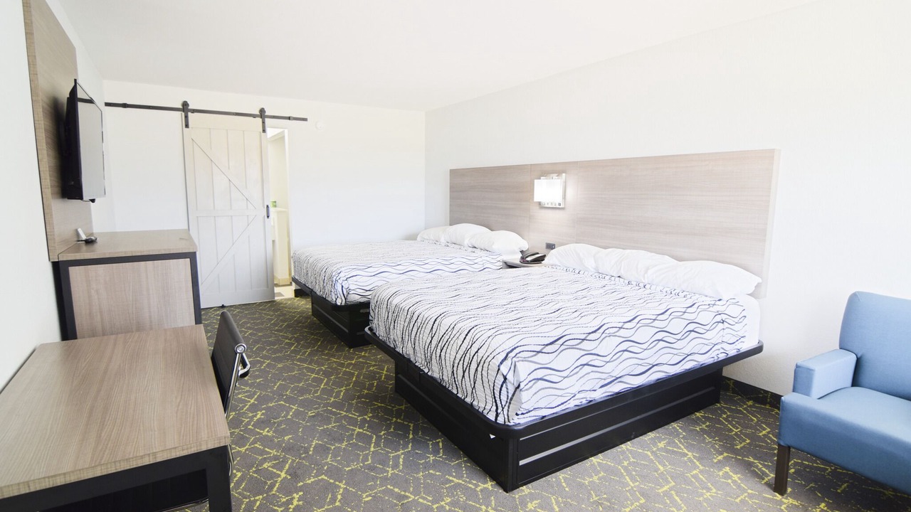 Photo of Bedroom in Roland