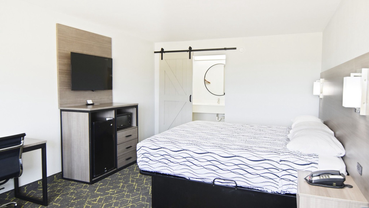 Photo of Bedroom in Roland