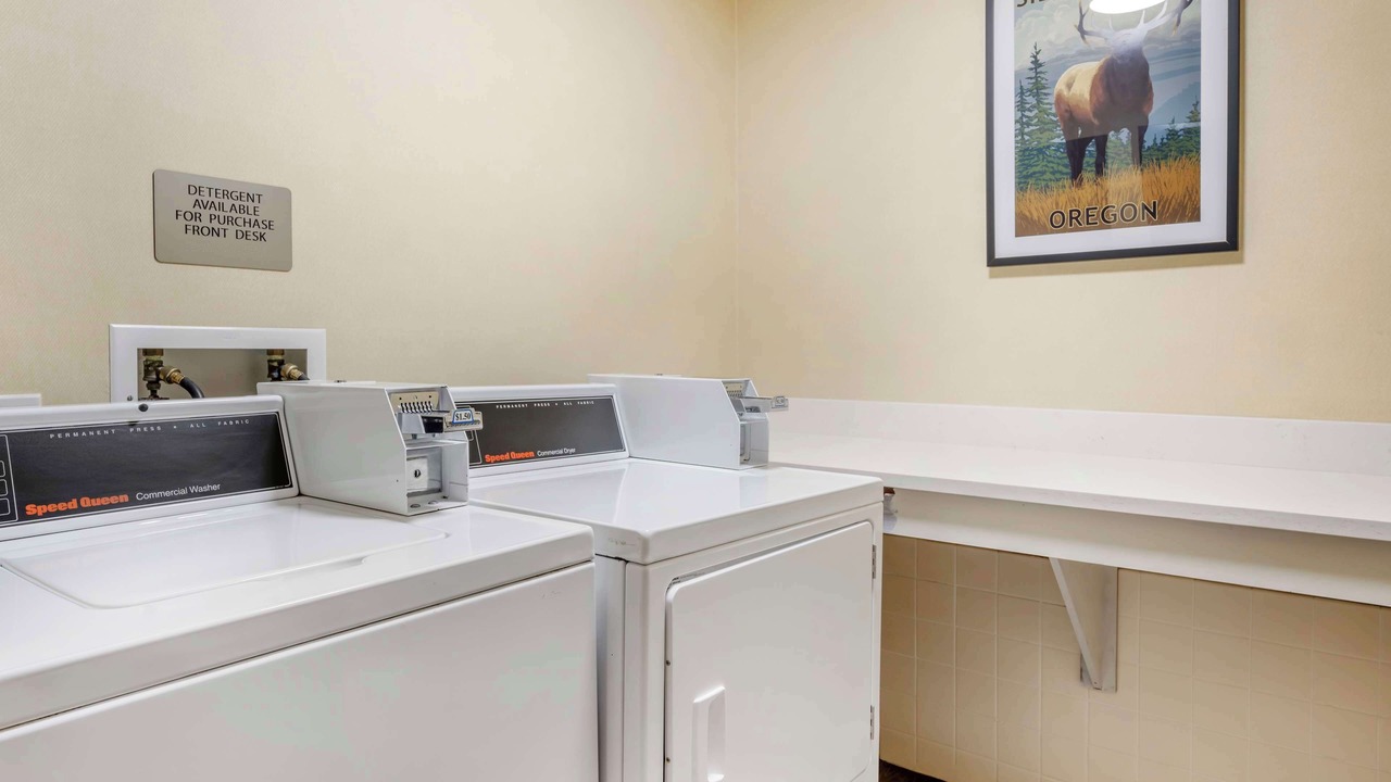 Photo of Bedroom in Enterprise