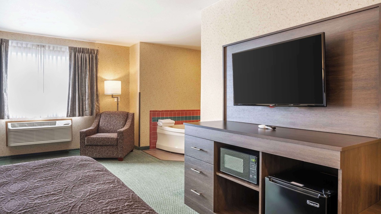 Photo of Bedroom in Enterprise