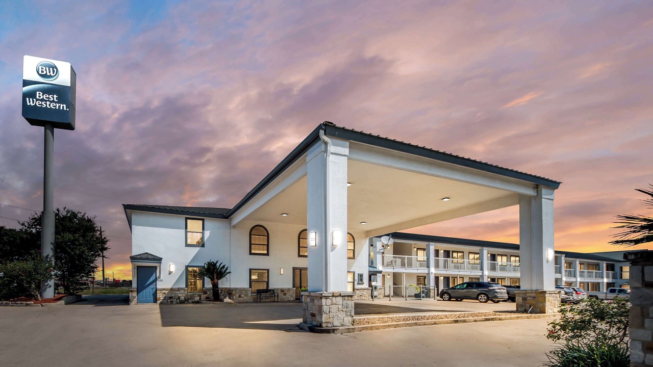 Photo of Outdoor in George West