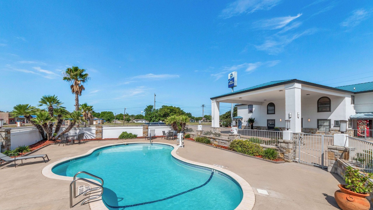 Photo of Outdoor in George West